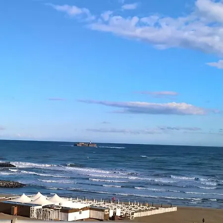 Appartement 58 M 2 En 1 Ere Ligne ,vue Panoramique ,2 Terrasses Dont Couverte Résidence Le Sunset *